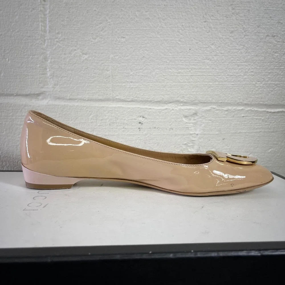 Salvatore Ferragamo Nude Patent Leather Gancini Logo Flats Slip On Women's 7 B